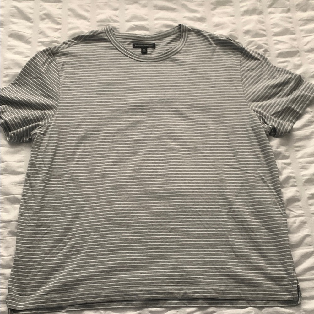 Banana Republic Gray Short Sleeve Tee